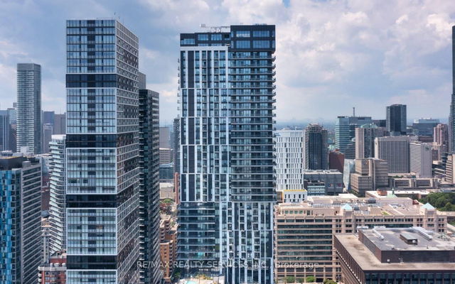 1909 - 251 Jarvis Street