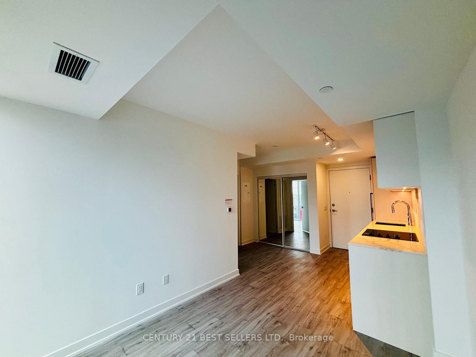 252 Church Street, Unit 3016 - Photo 6