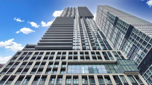1218 - 251 Jarvis Street