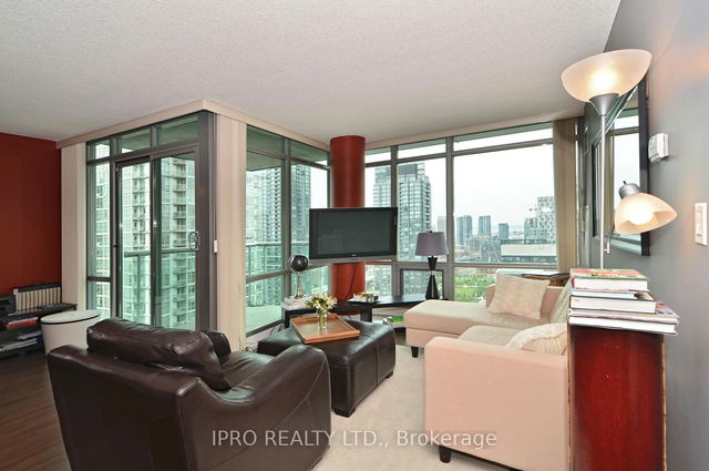 3506 - 81 Navy Wharf Court