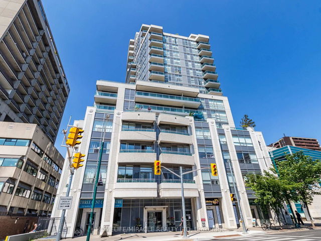 811 - 736 Spadina Avenue
