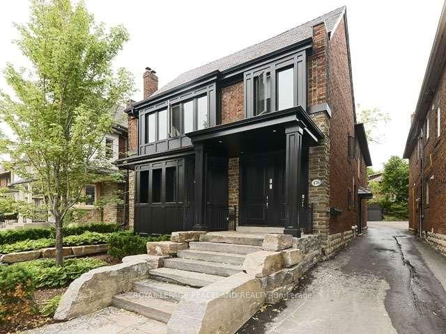 Upper L - 476 Oriole Parkway