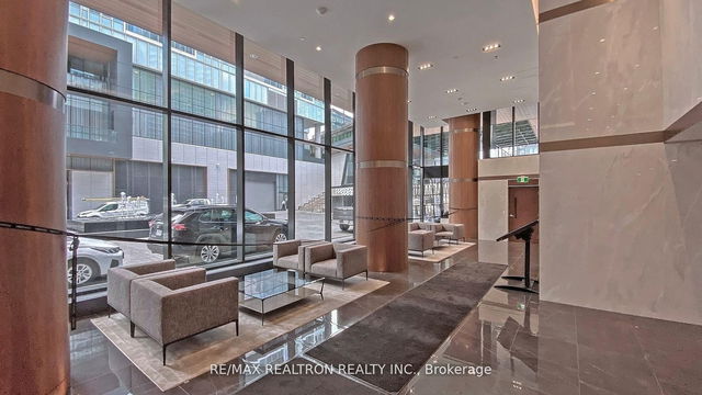 3211 - 17 Bathurst Street
