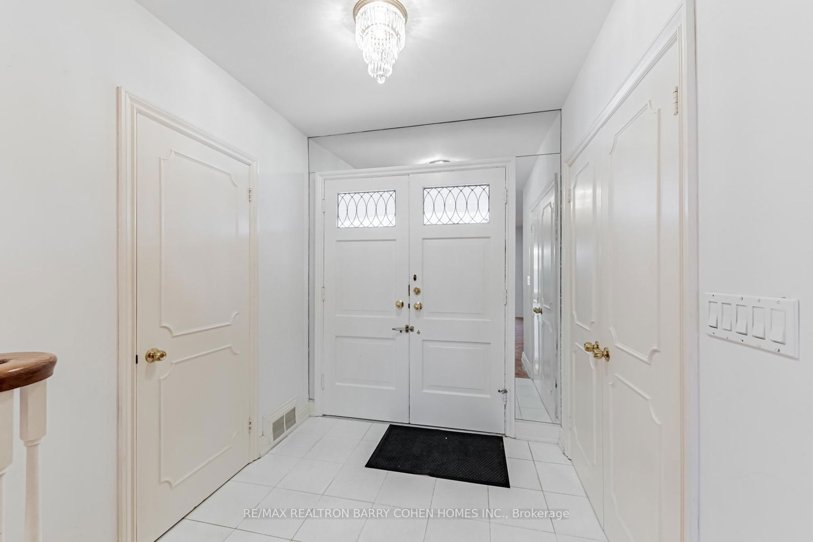 Detached House for sale at 43 Stratheden Road, Toronto, Bridle Path-Sunnybrook-York Mills, M4N 1E5 - MLS: C12140818