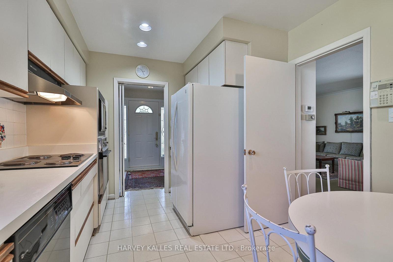 Listing Image 7