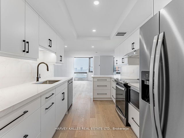 2101 - 1166 Bay Street