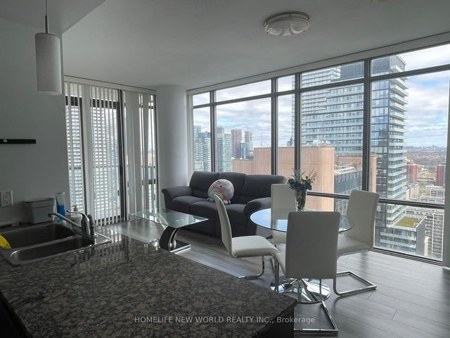 3208 - 38 Grenville Street