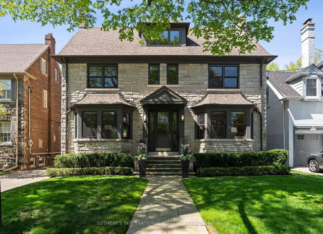 12 Highland Crescent