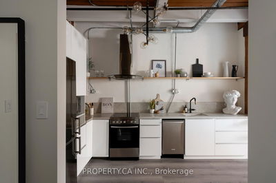 Unit 317 — 955 Queen St, Toronto - Niagara image-0-4