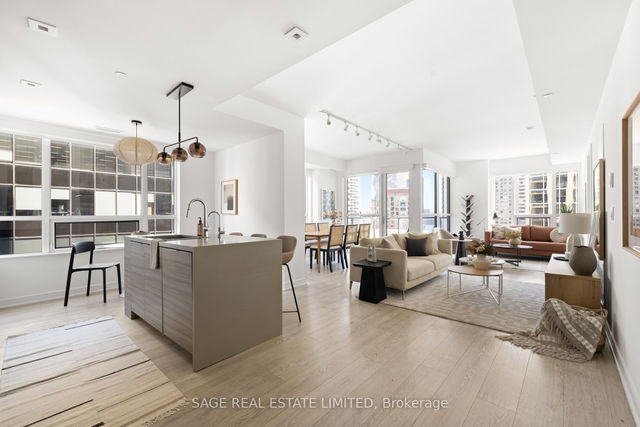 809 - 88 Scott Street