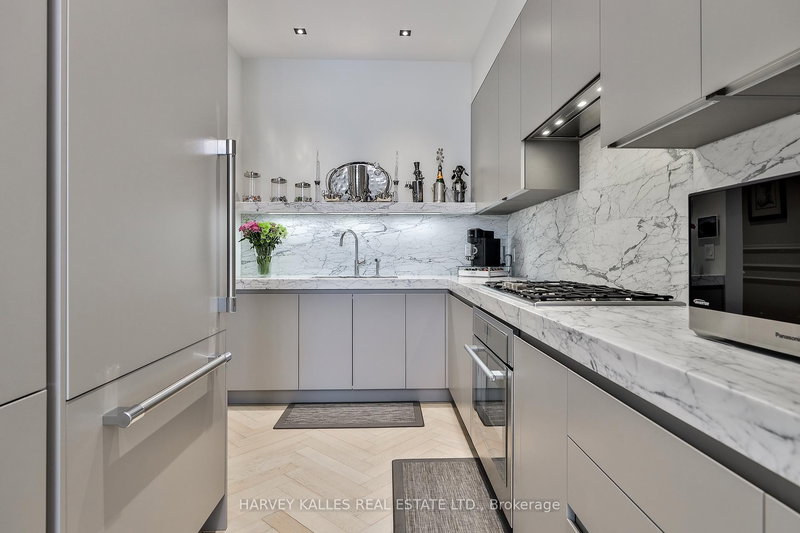 49 Foxbar Rd, Toronto, M4V 2G5 | Image 3