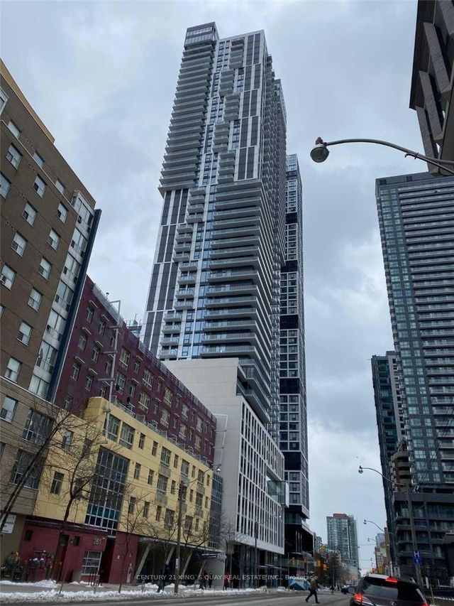 4113 - 251 Jarvis Street