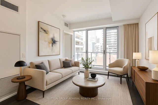 1601 - 115 Blue Jays Way