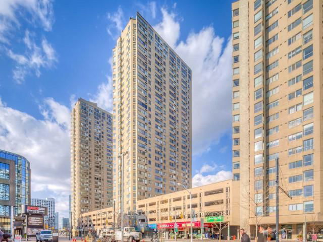 2103 - 260 Queens Quay