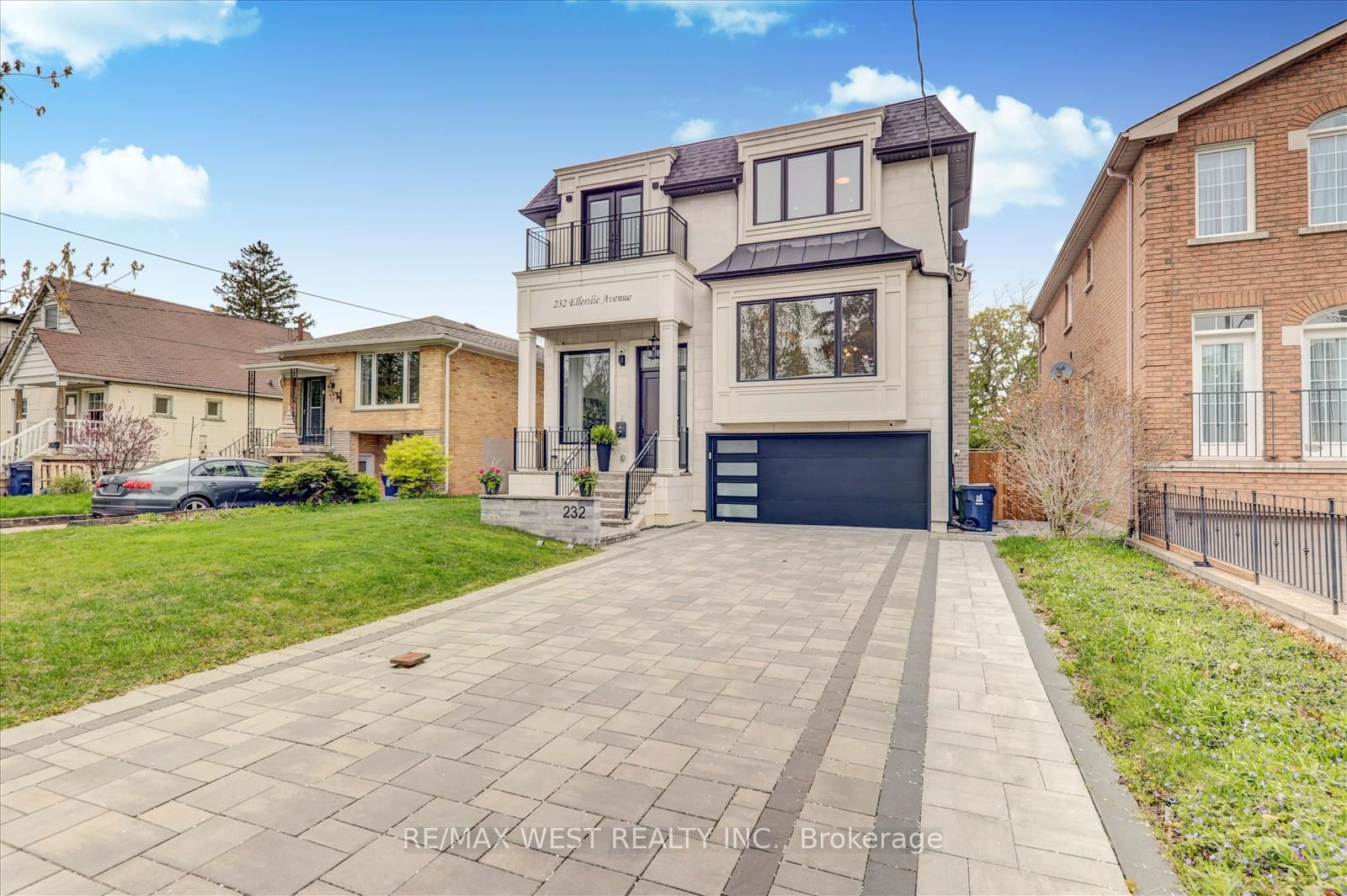 Detached House for sale at 232 Ellerslie Avenue, Toronto, Willowdale West, M2N 1Y4 - MLS: C12141892