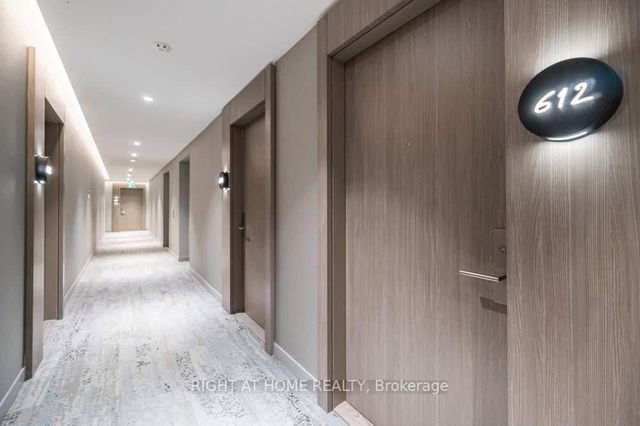612 - 161 Roehampton Avenue