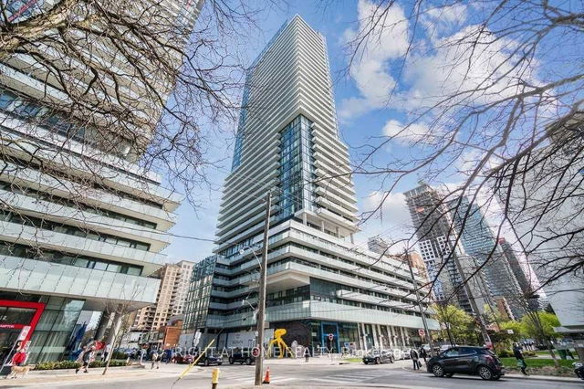 612 - 161 Roehampton Avenue