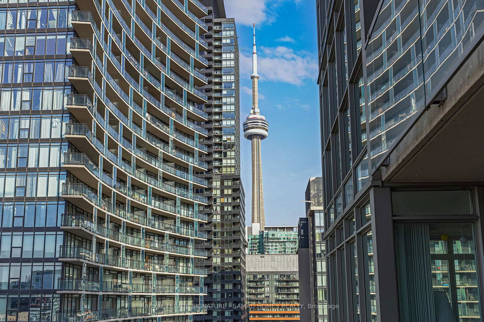 Condo for sale at 952-10 Capreol Court, Toronto, Waterfront Communities C1, M5V 4B3 - MLS: C12142102