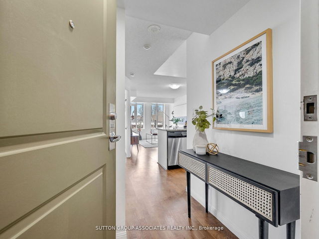320 - 900 Mount Pleasant Road