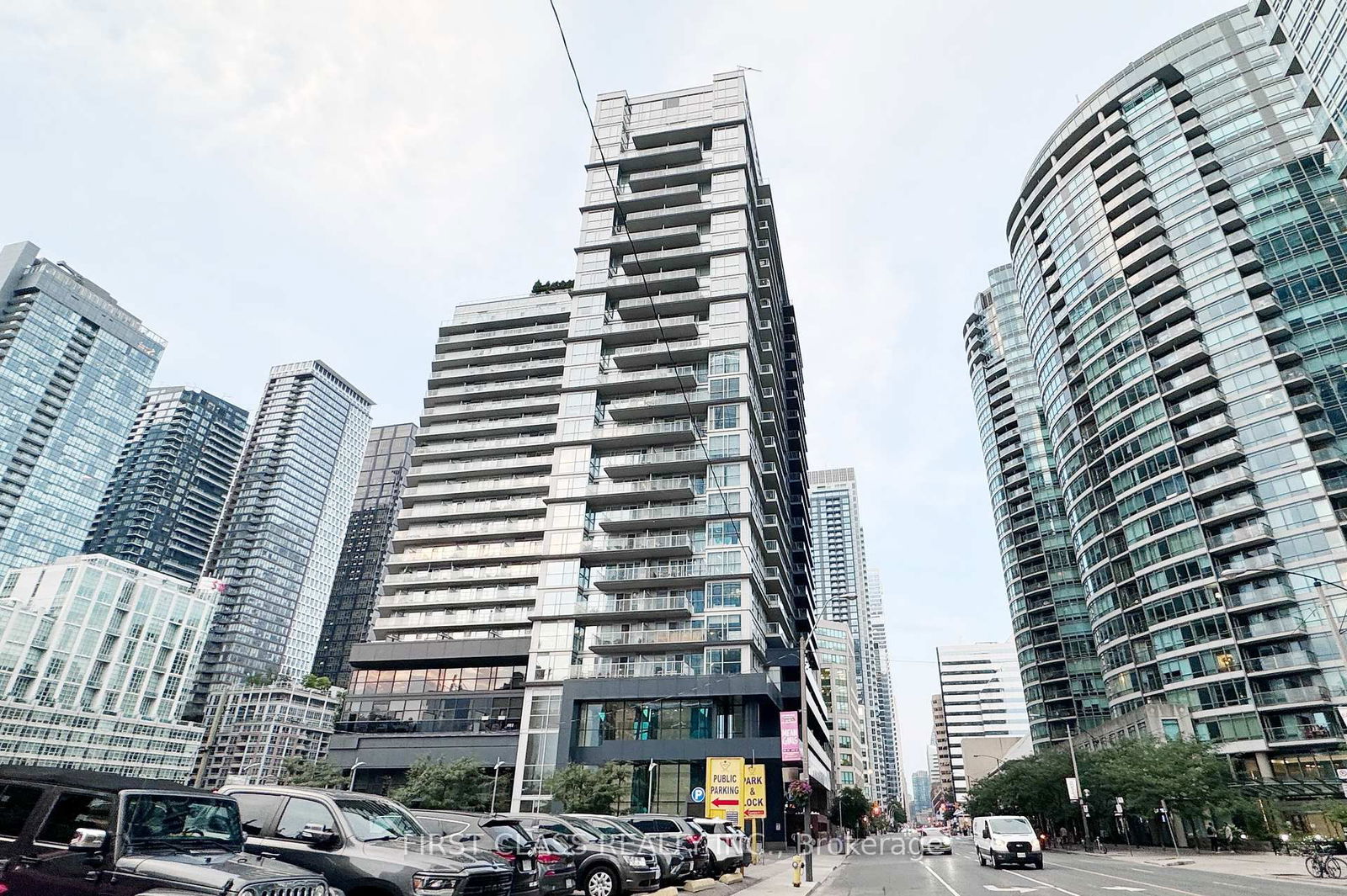 Condo for sale at 1217-352 Front Street, Toronto, Waterfront Communities C1, M5V 1B5 - MLS: C12142220