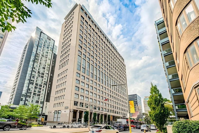 418 - 111 St Clair Avenue