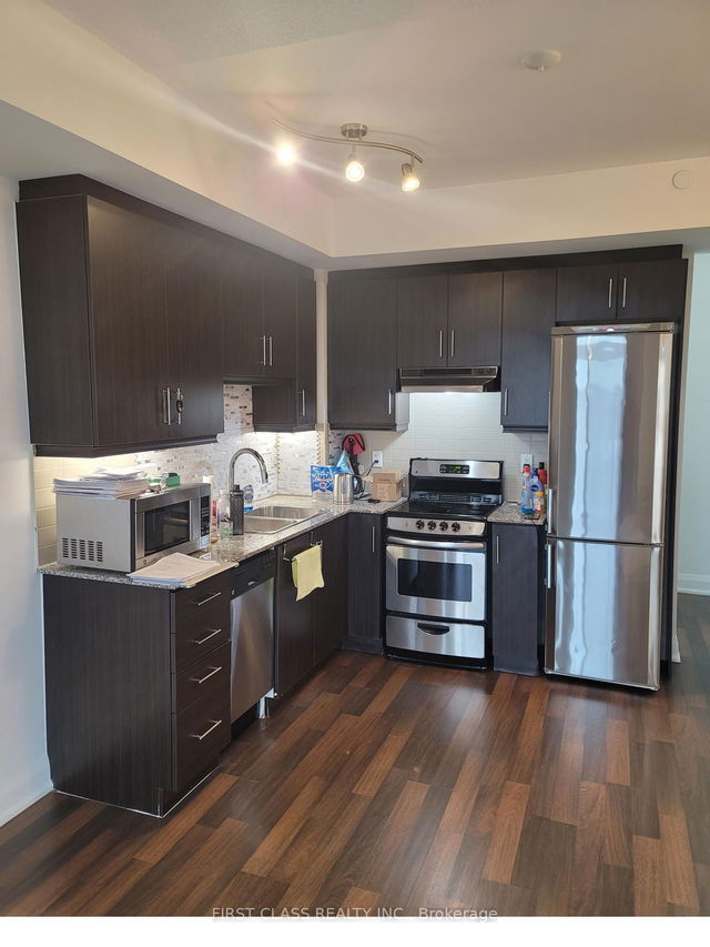 306 - 68 Canterbury Place
