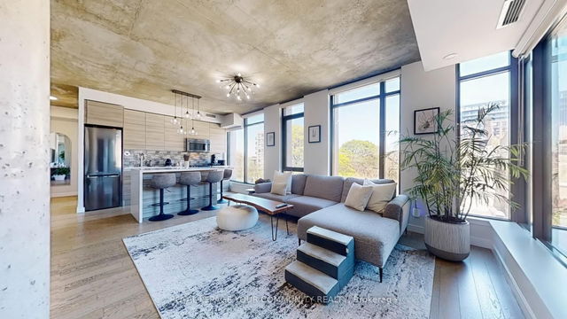 314 - 111 Bathurst Street