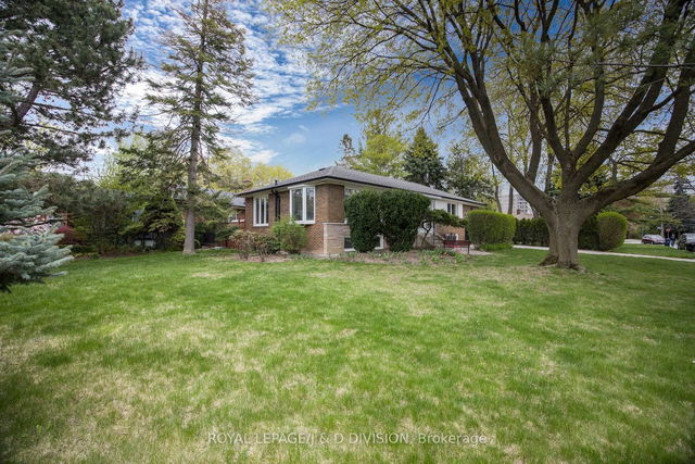 48 Greengrove Crescent