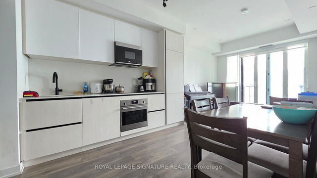 2101 - 108 Peter Street