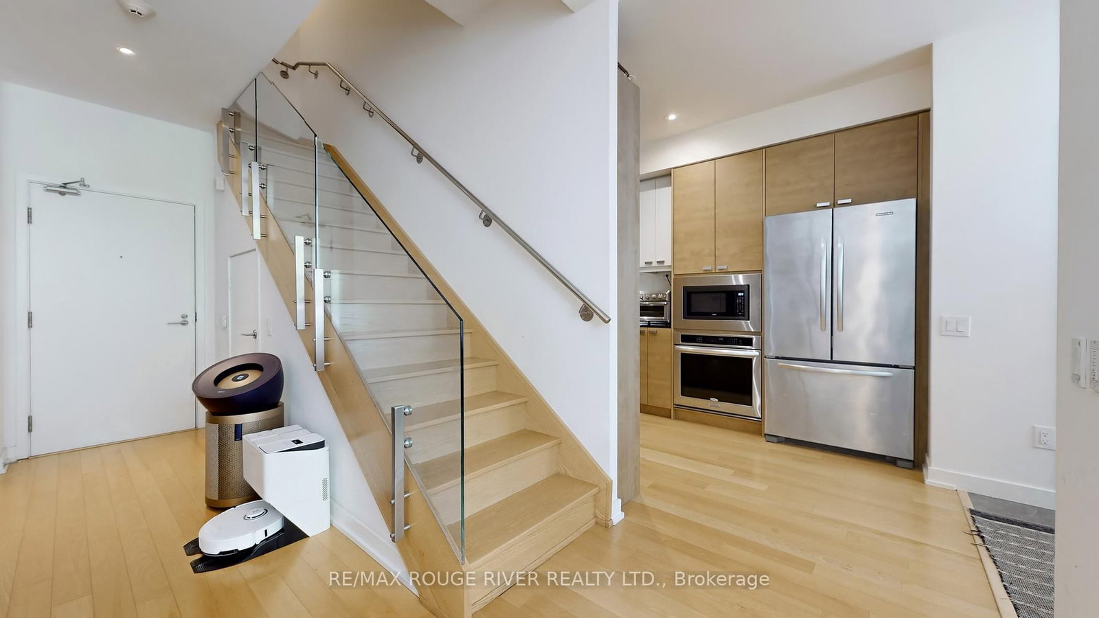 121 Mcmahon Drive, Unit TH15 - Photo 15