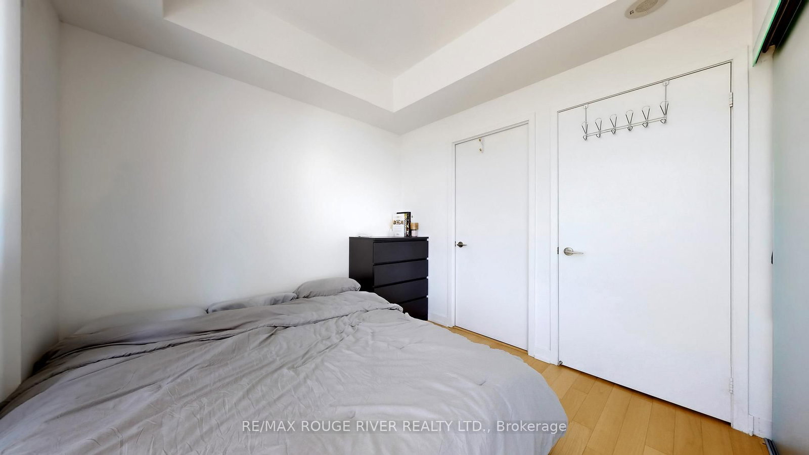 121 Mcmahon Drive, Unit TH15 - Photo 22