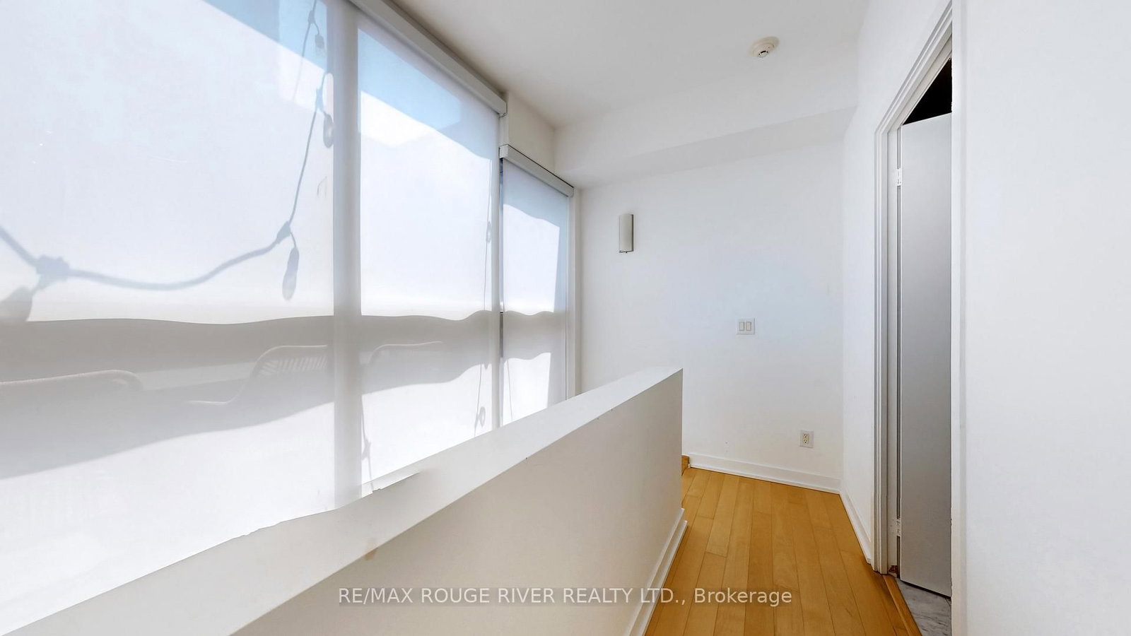 121 Mcmahon Drive, Unit TH15 - Photo 27