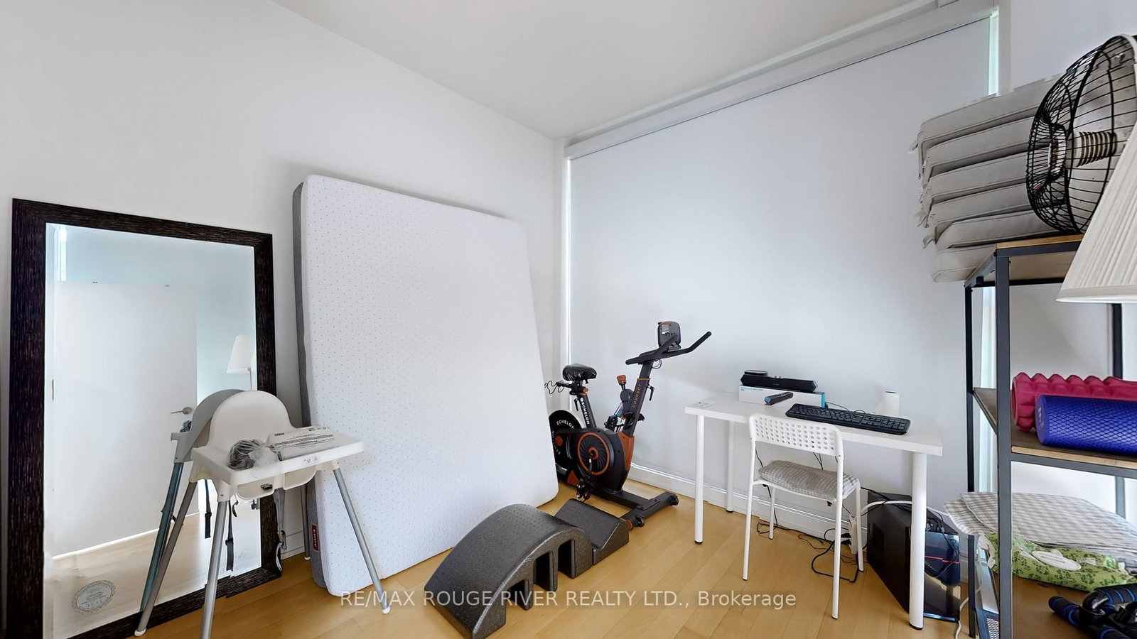 121 Mcmahon Drive, Unit TH15 - Photo 28