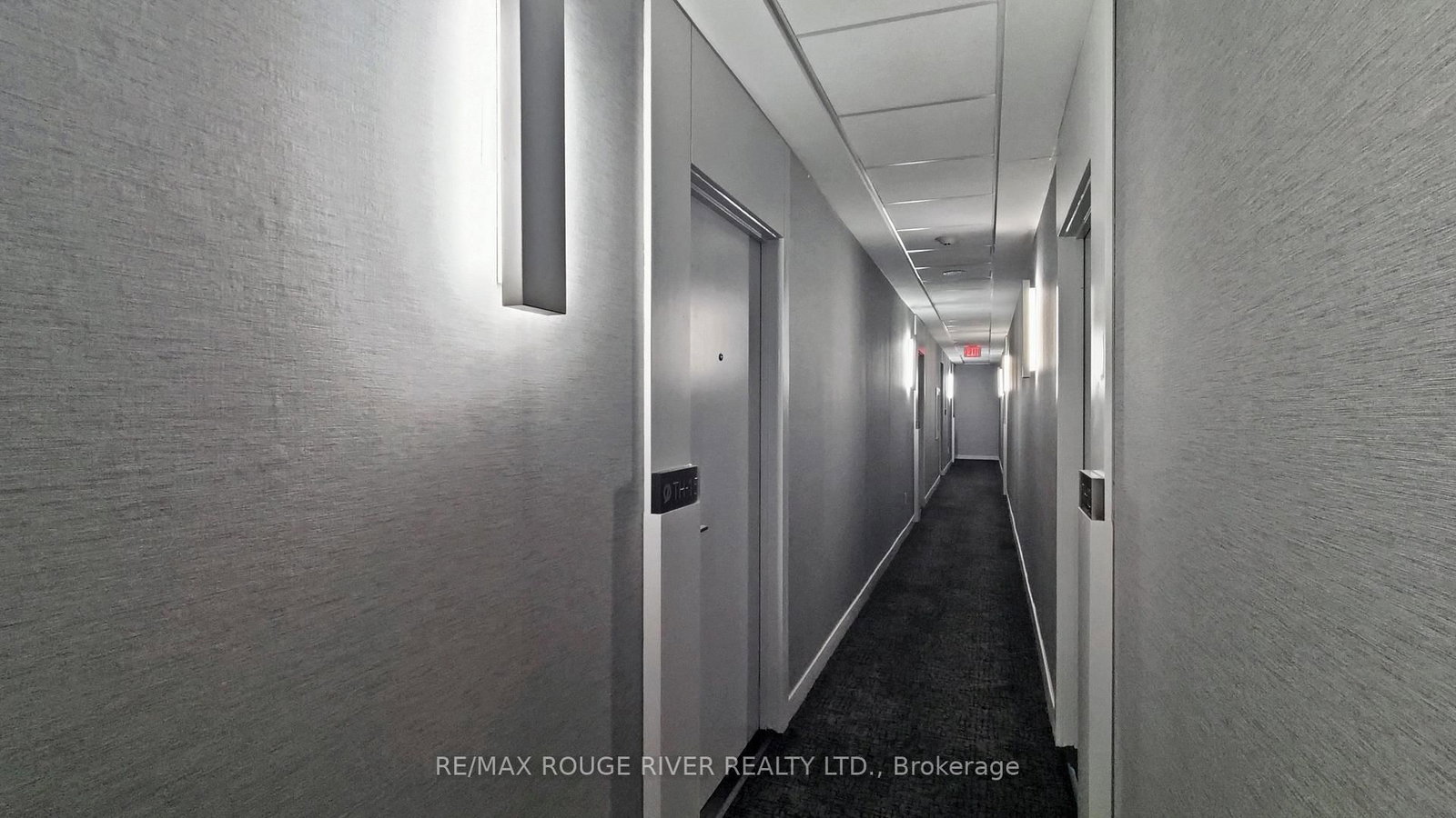 121 Mcmahon Drive, Unit TH15 - Photo 31