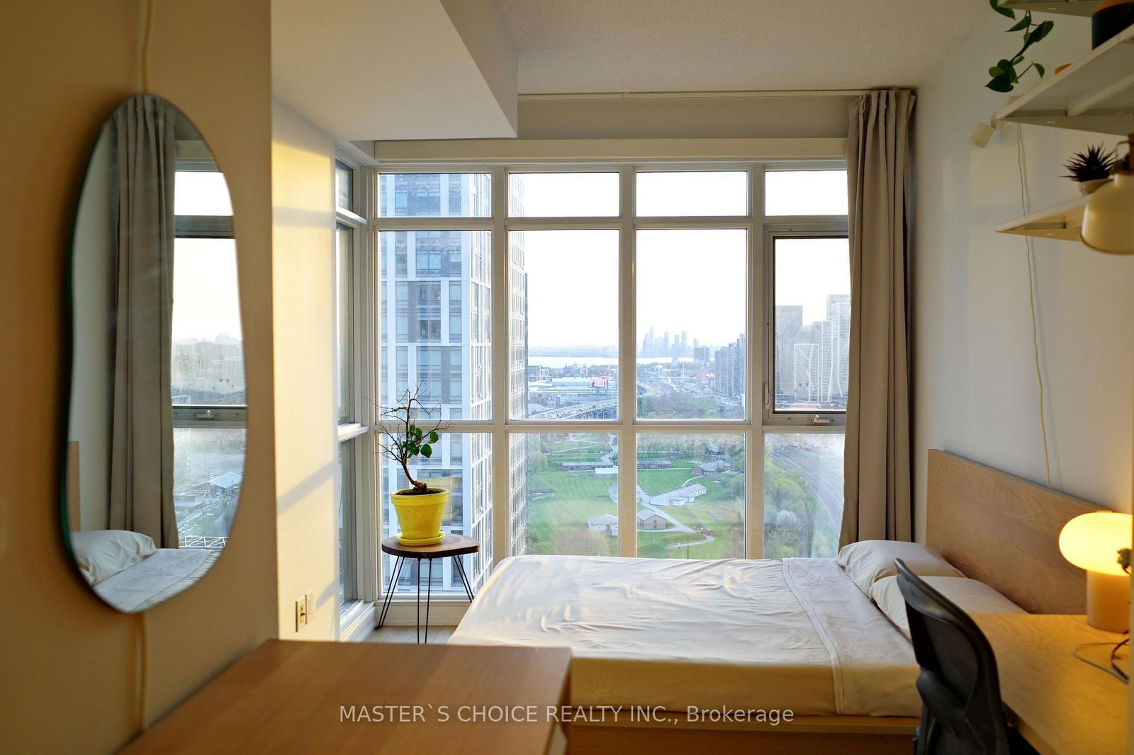 Condo for sale at 3110-21 Iceboat Terrace, Toronto, Waterfront Communities C1, M5V 4A9 - MLS: C12142654