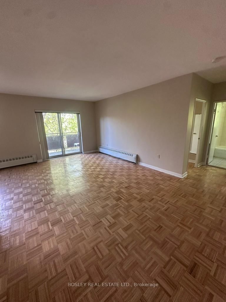 home for lease on 601-972 Eglinton Avenue E