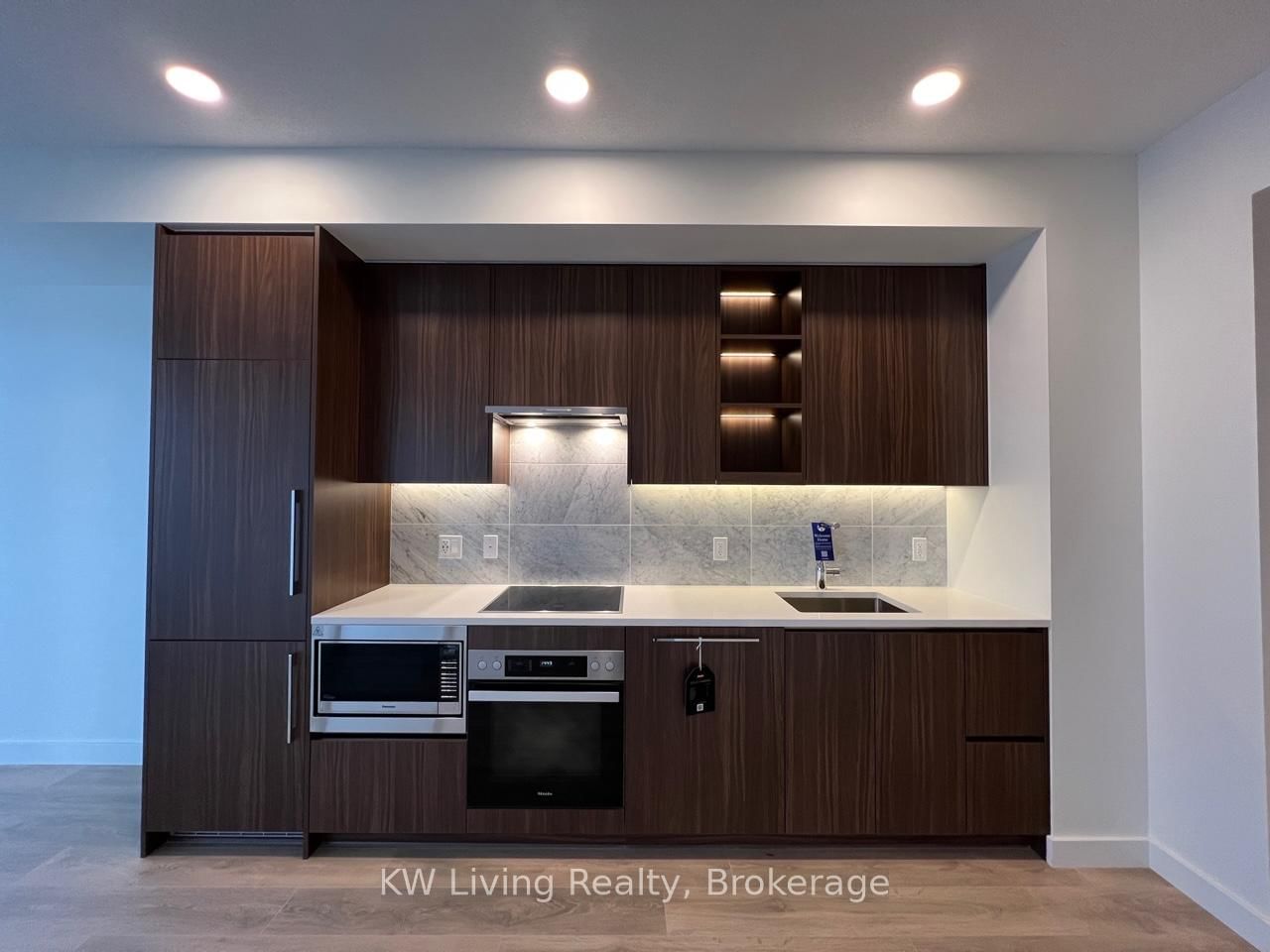 Condo for lease at 1115-85 Mcmahon Drive, Toronto, Bayview Village, M2K 0H1 - MLS: C12142757