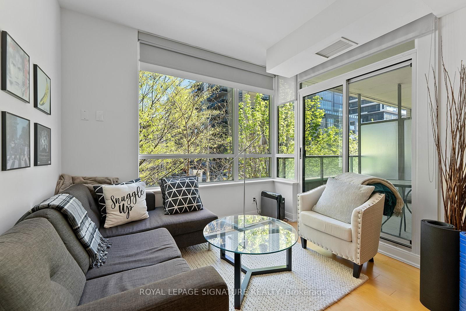 Condo for sale at 213-88 Broadway Avenue, Toronto, Mount Pleasant West, M4P 0A5 - MLS: C12142899