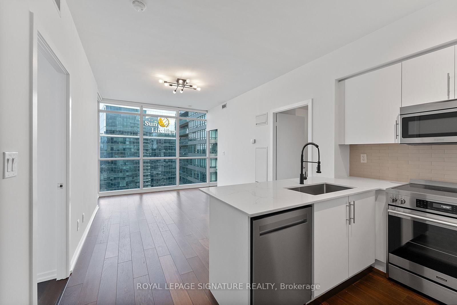 Condo for sale at 4101-65 Bremner Boulevard, Toronto, Waterfront Communities C1, M5V 0A1 - MLS: C12142918