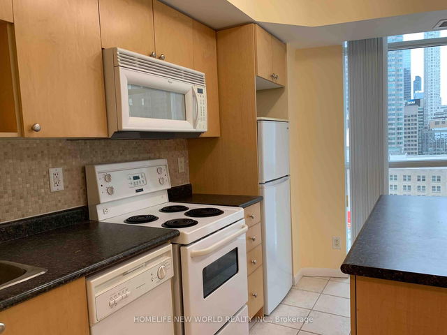1404 - 18 Yonge Street
