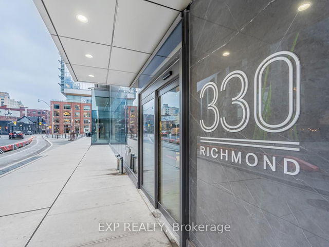212 - 330 Richmond Street