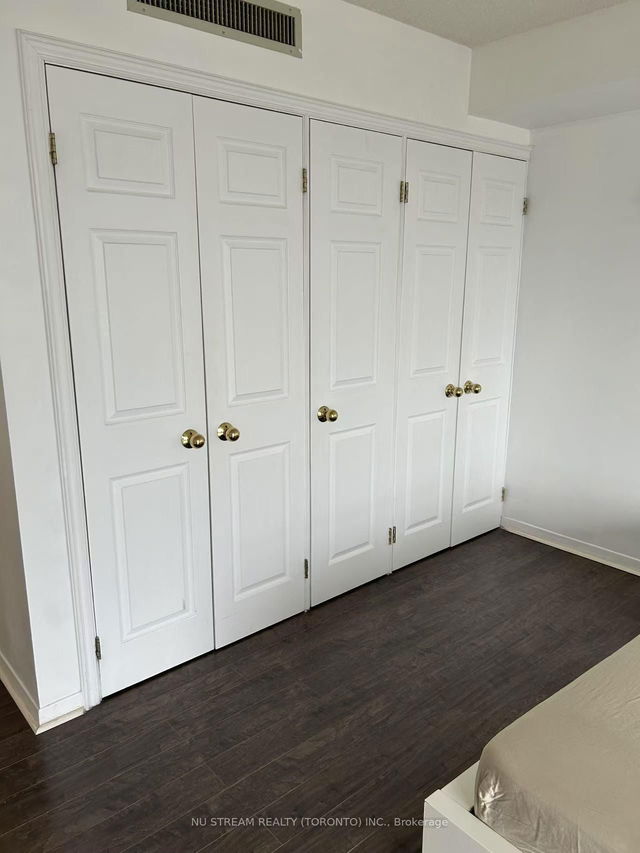 3411 - 1001 Bay Street