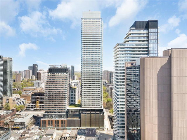 911 - 501 Yonge Street