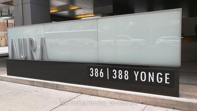 1814 - 386 Yonge Street