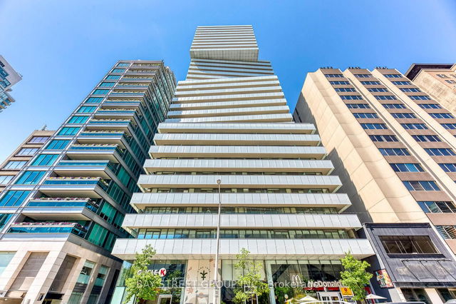1504 - 200 Bloor Street