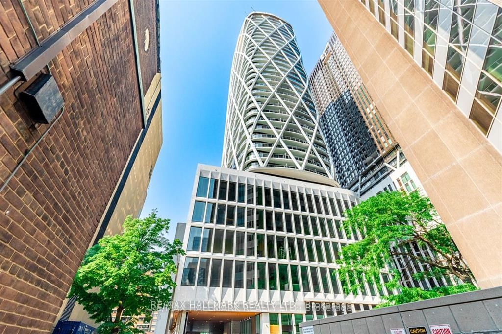 Condo for sale at 2411-230 Simcoe Street, Toronto, Kensington-Chinatown, M5T 0E2 - MLS: C12143735