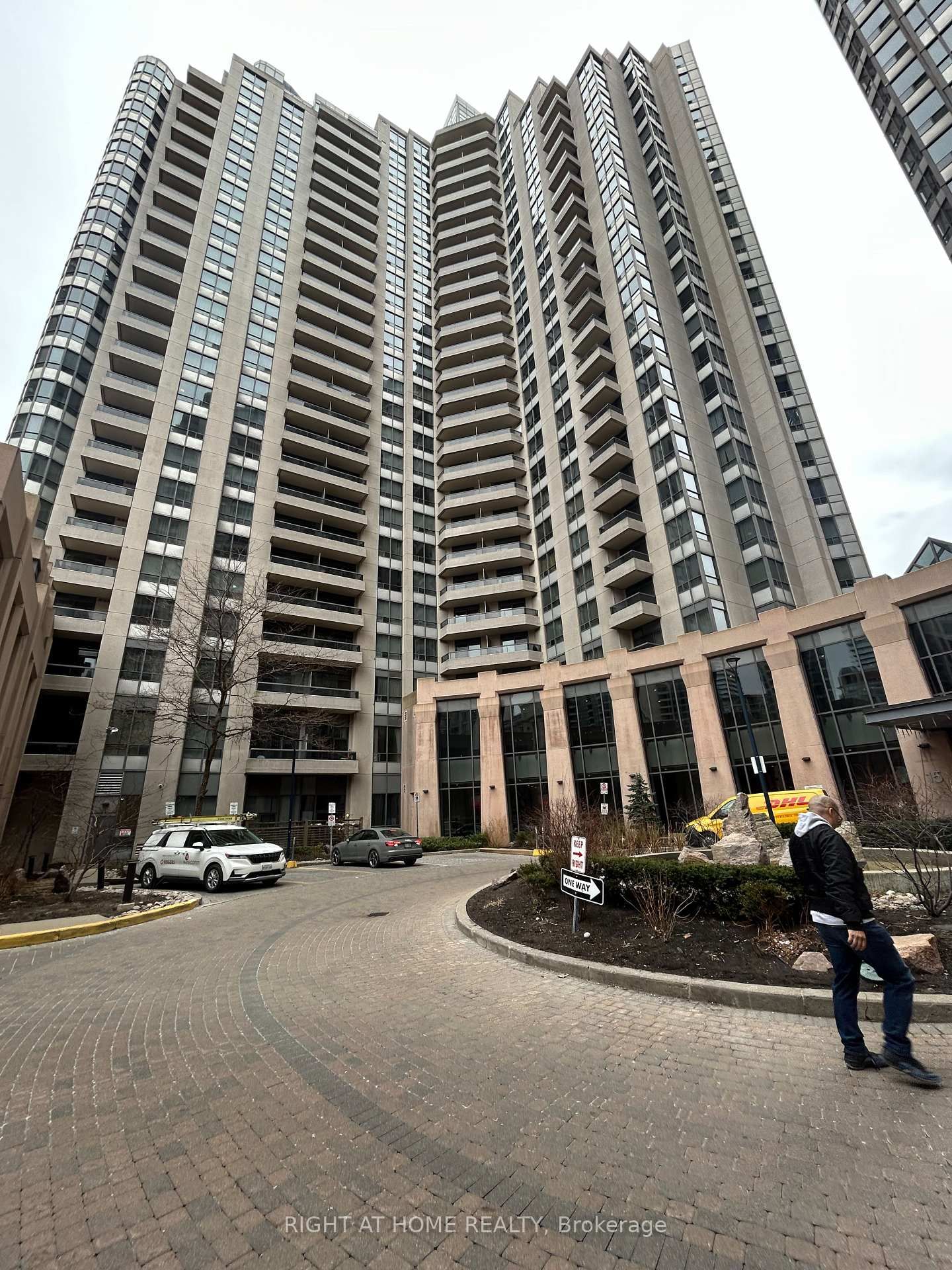 Condo for lease at 1215-15 Northtown Way, Toronto, Willowdale East, M2N 7A2 - MLS: C12143868