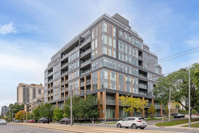 310 - 6 Parkwood Avenue