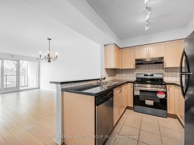 314 - 3840 Bathurst Street