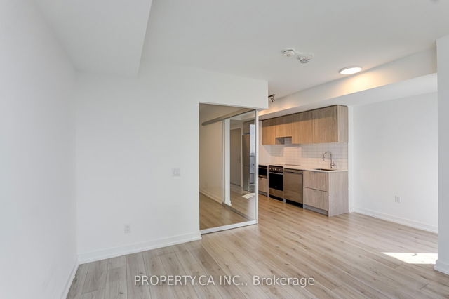 3611 - 395 Bloor Street